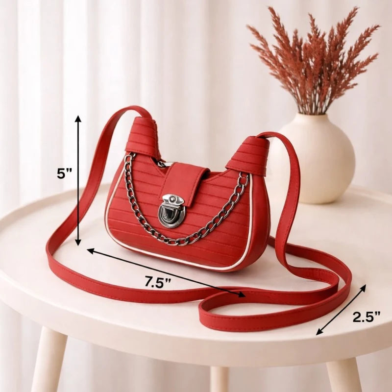 Crossbody bag with chain detail for kids made of jelly fiber (waterproof). ____ Delivery Free